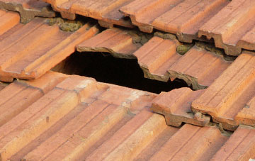 roof repair Cwmgiedd, Powys